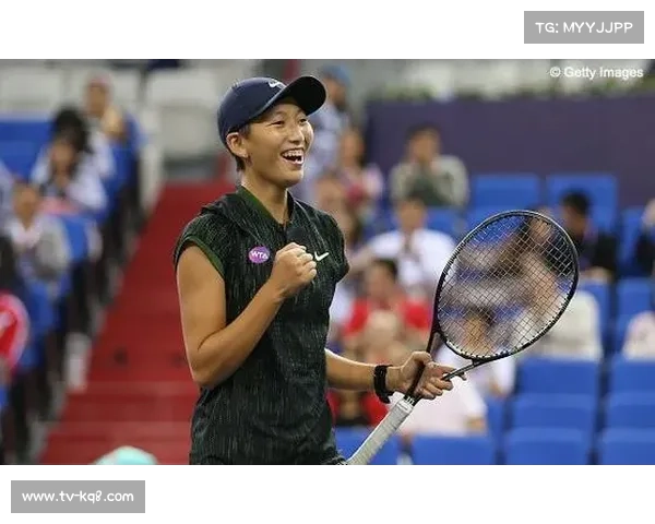 尤晓迪单打夺冠后仅休息半日,双打决胜盘咬牙坚持 尤晓迪单打夺冠后仅休息半日,双打决胜盘咬牙坚持